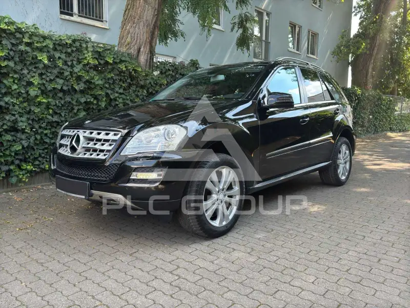 2010 Mercedes Benz ML 500