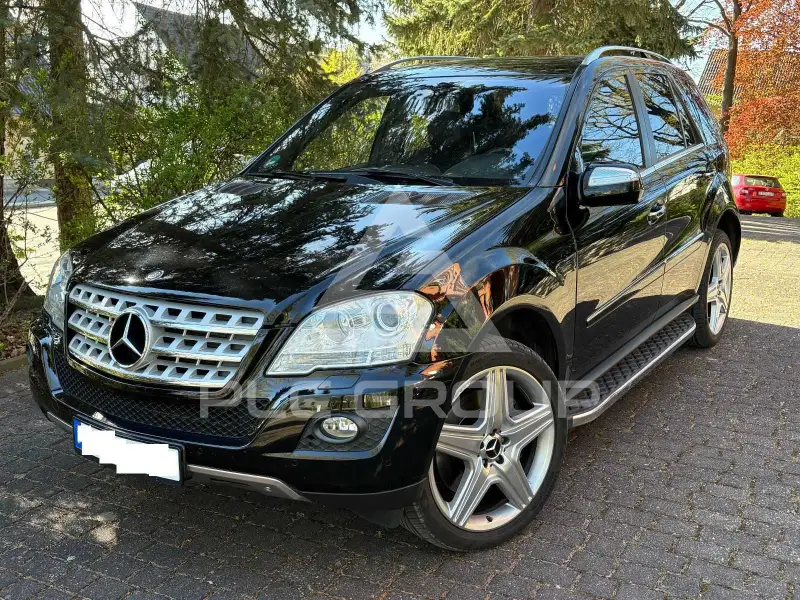 2010 Mercedes Benz ML 500