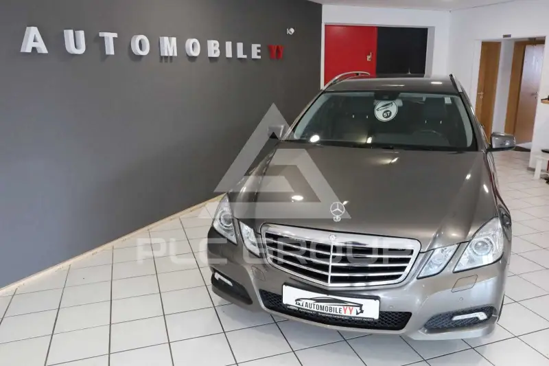 2010 Mercedes Benz E 300