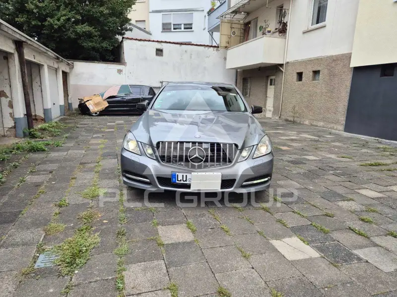 2010 Mercedes Benz E 300