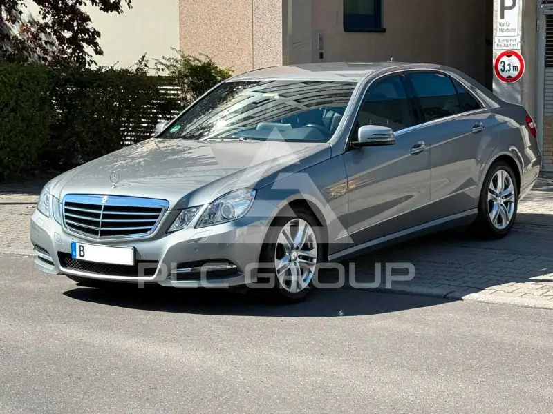 2010 Mercedes Benz E 300