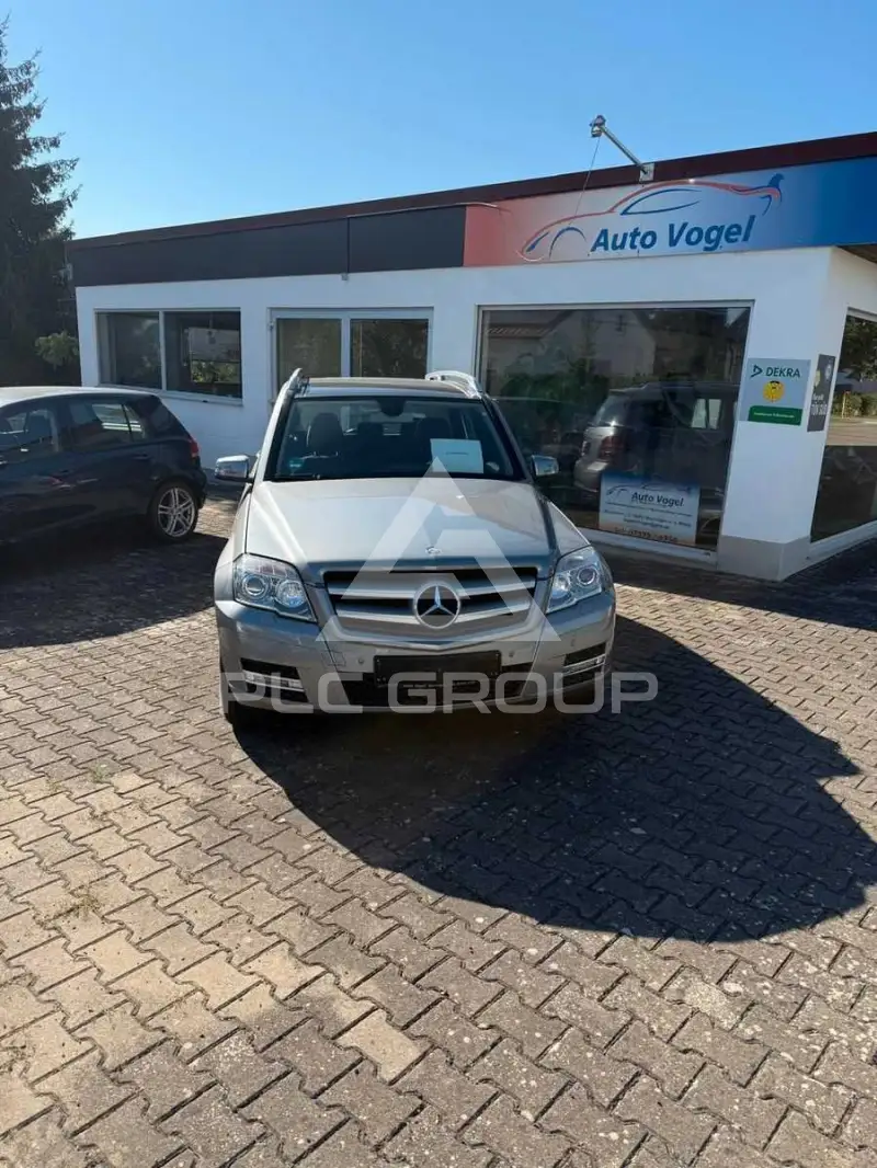 2010 Mercedes Benz 220