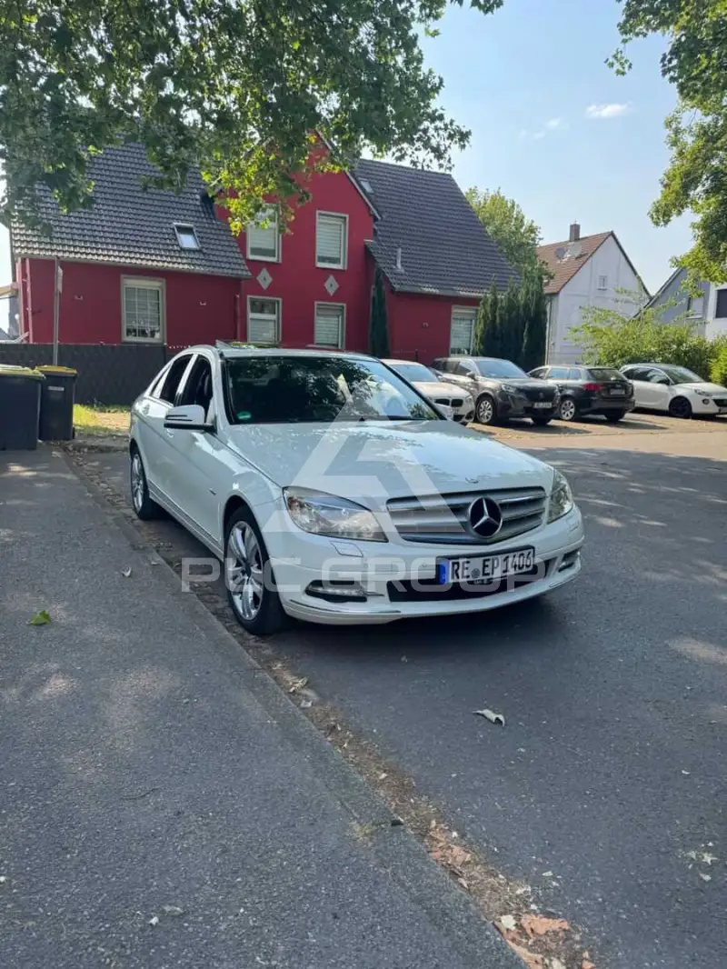 2010 Mercedes Benz 220