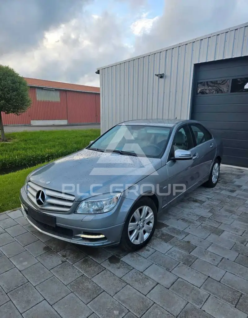 2010 Mercedes Benz 220
