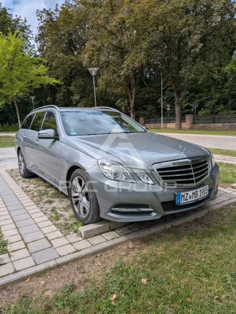 2010 Mercedes Benz 220