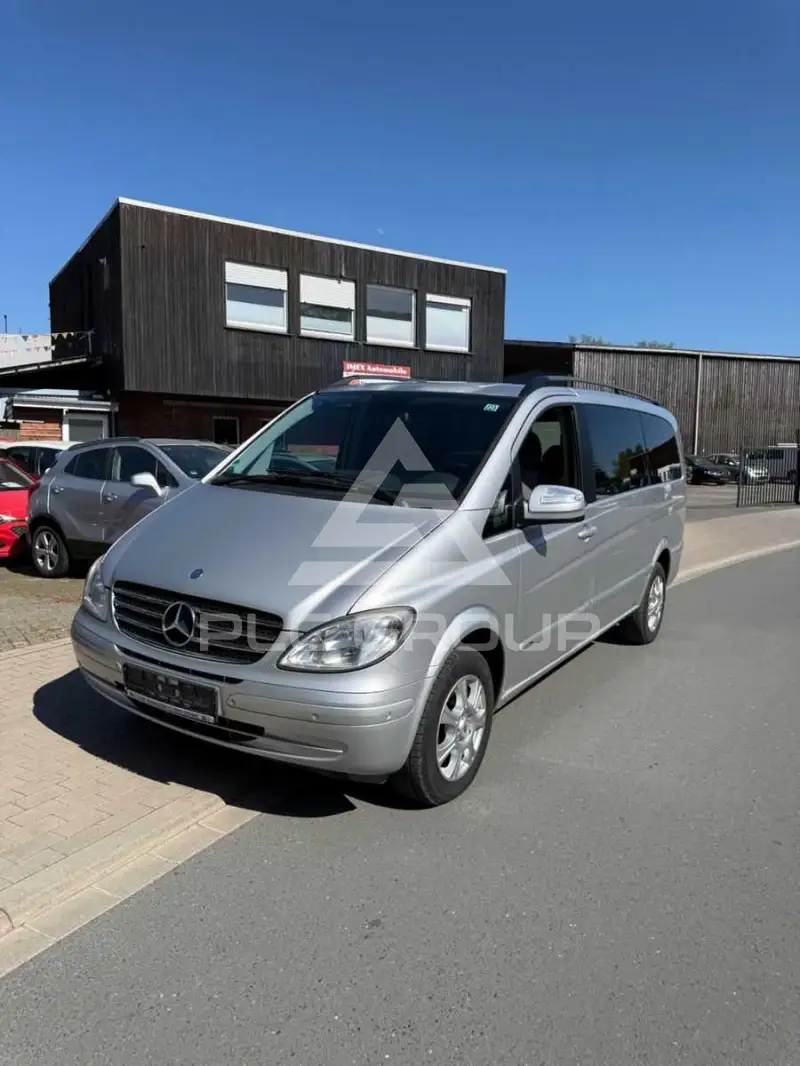 2010 Mercedes Benz Viano