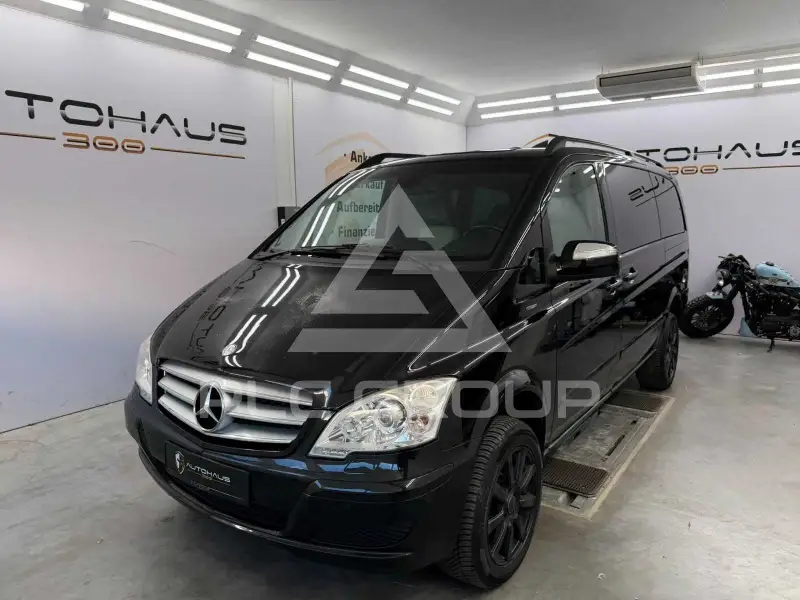 2010 Mercedes Benz Viano
