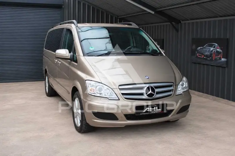 2010 Mercedes Benz Viano