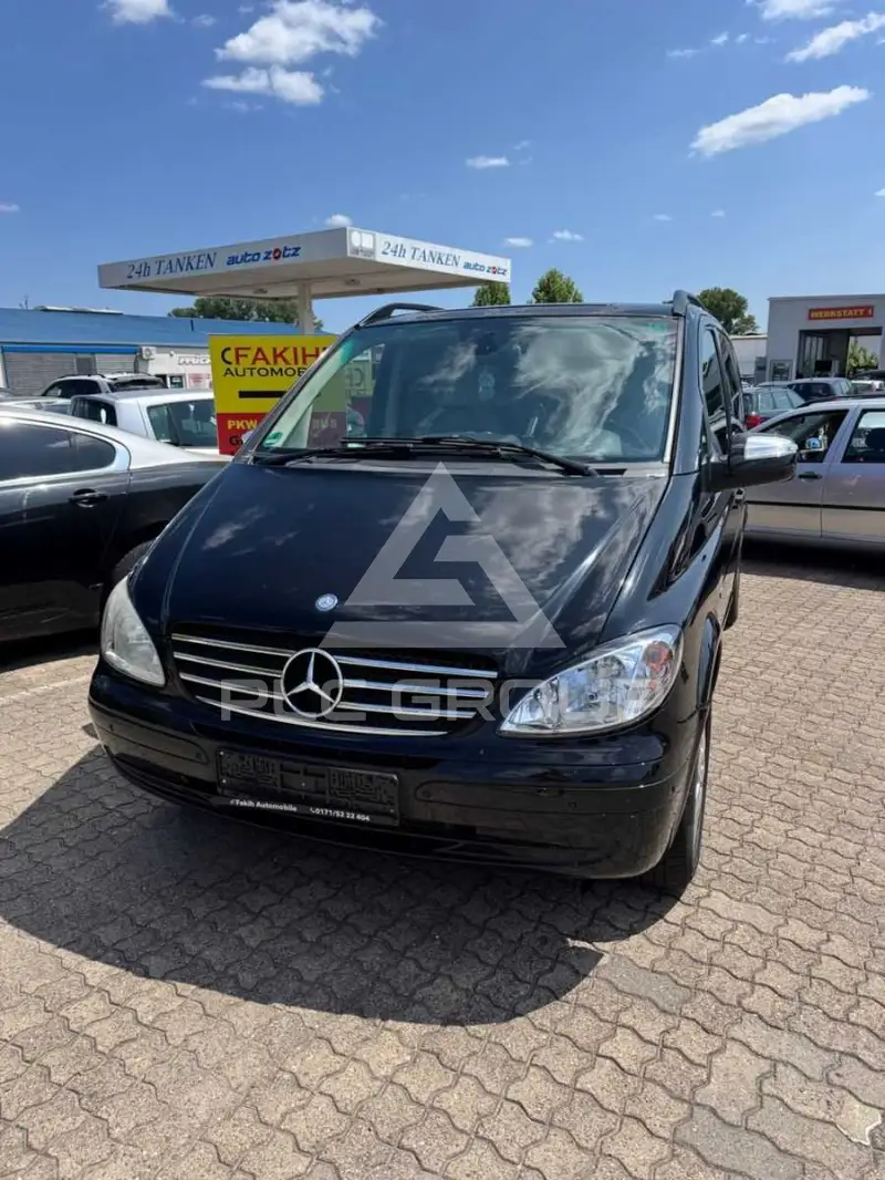 2010 Mercedes Benz Viano