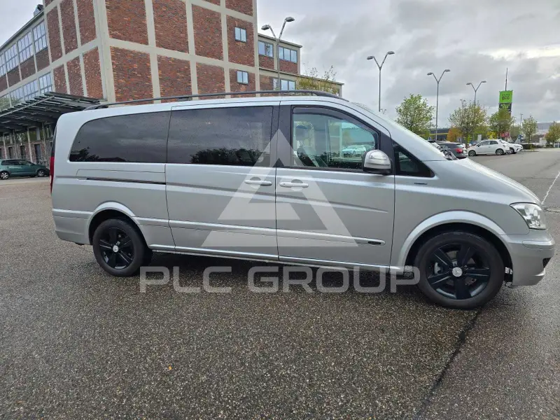 2010 Mercedes Benz Viano