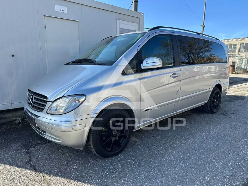 2010 Mercedes Benz Viano