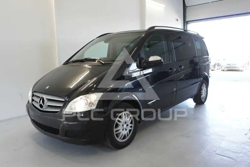 2010 Mercedes Benz Viano