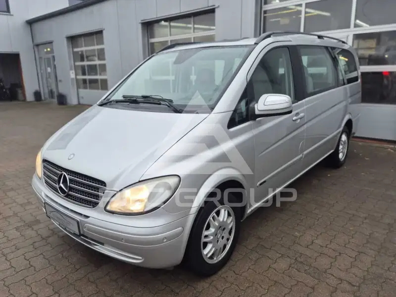 2010 Mercedes Benz Viano