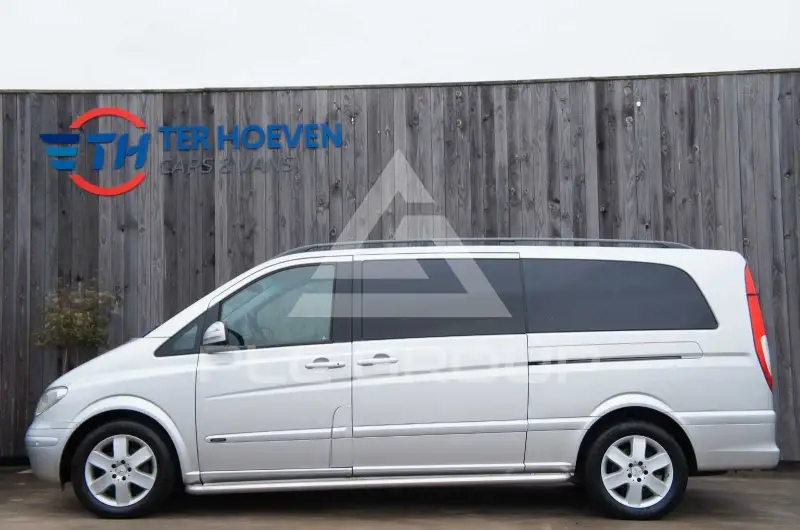 2010 Mercedes Benz Viano