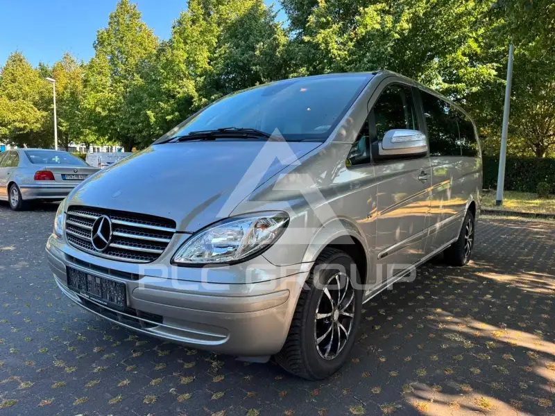 2010 Mercedes Benz Viano