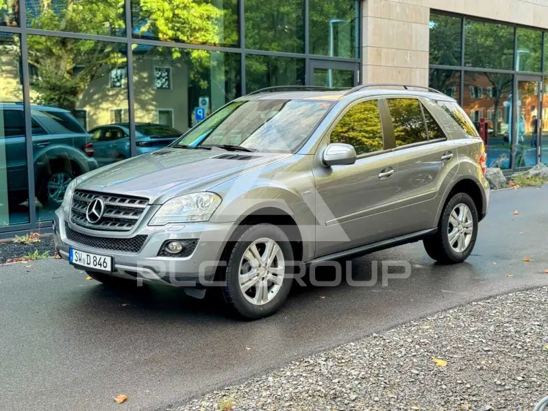 2010 Mercedes Benz ML 300