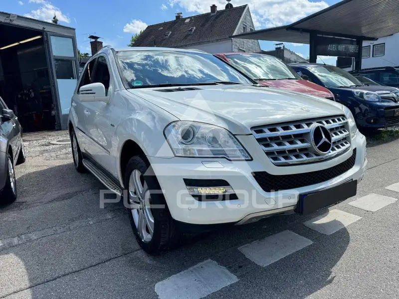 2010 Mercedes Benz ML 300