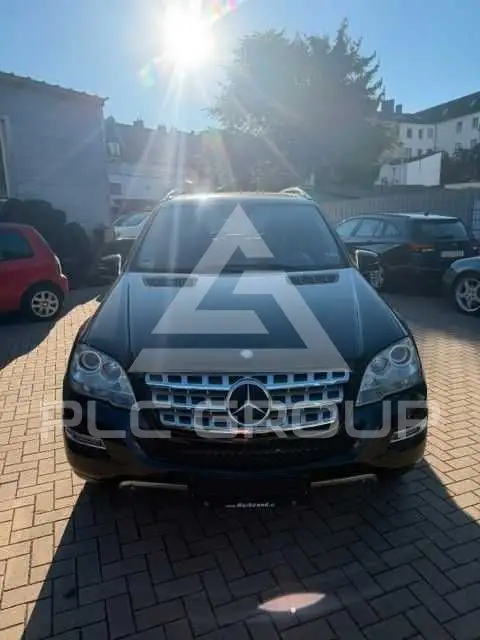 2010 Mercedes Benz ML 300