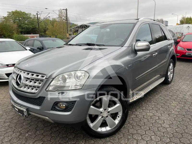 2010 Mercedes Benz ML 300