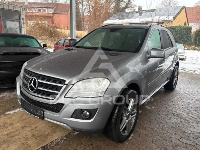 2010 Mercedes Benz ML 300