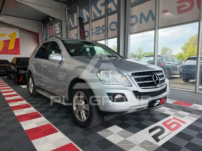 2010 Mercedes Benz ML 300