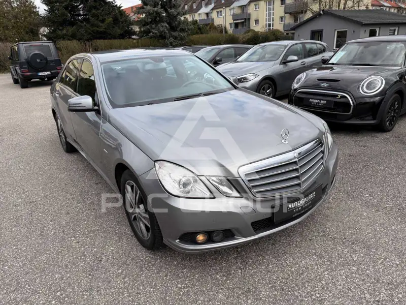 2010 Mercedes Benz E 200