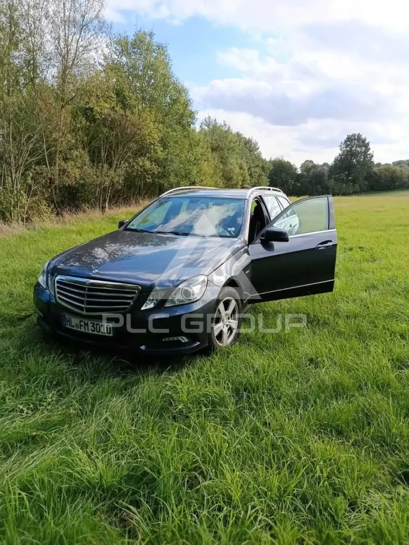 2010 Mercedes Benz E 200