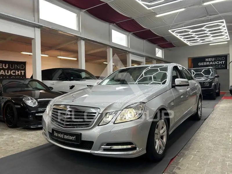 2010 Mercedes Benz E 200