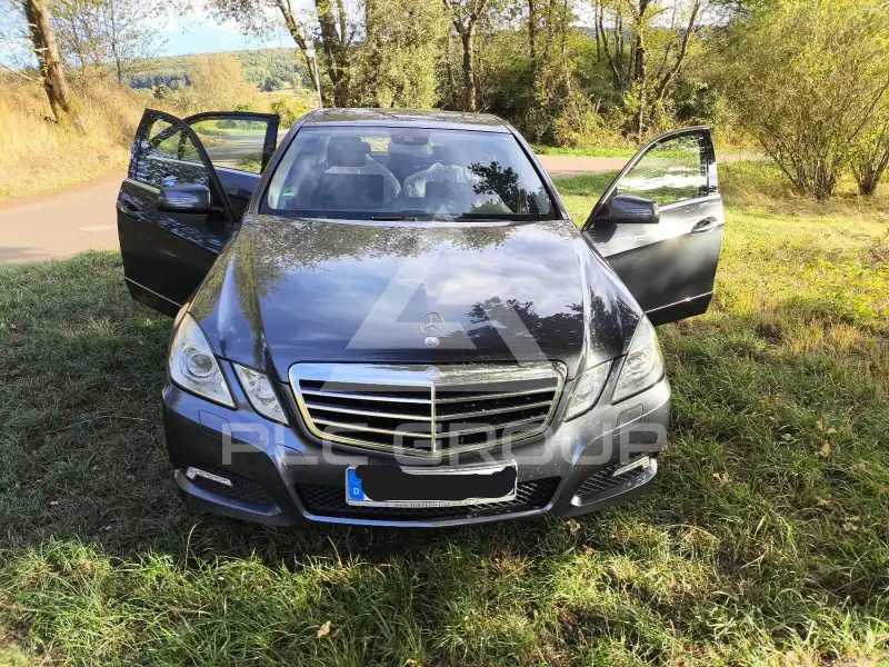 2010 Mercedes Benz E 200