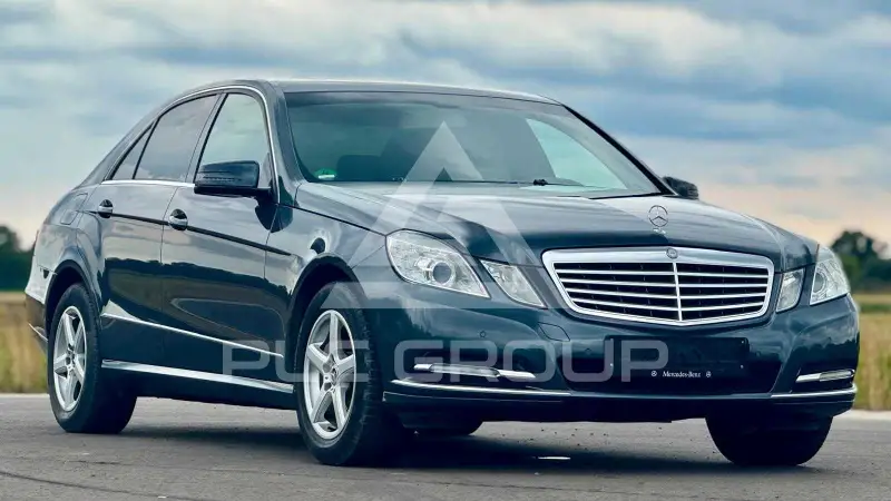 2010 Mercedes Benz E 200
