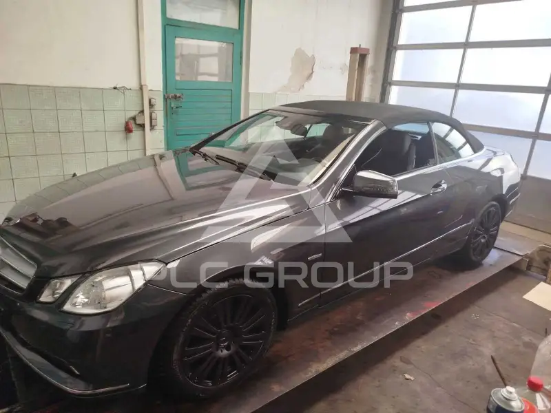 2010 Mercedes Benz E 200