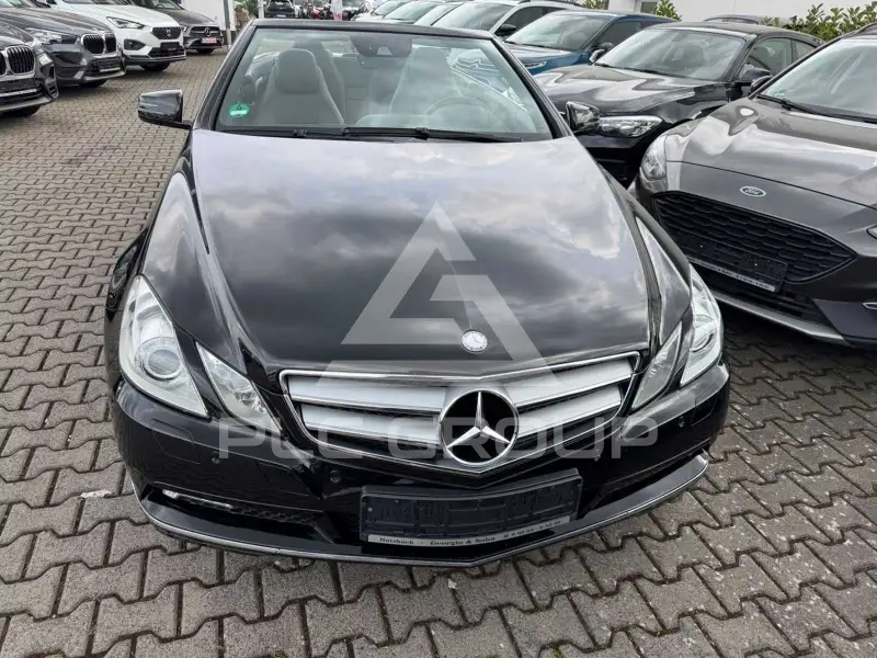 2010 Mercedes Benz E 200