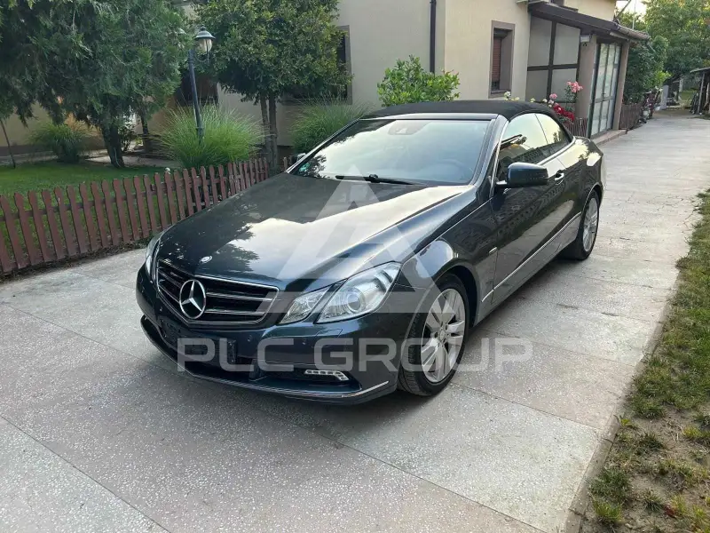 2010 Mercedes Benz E 200