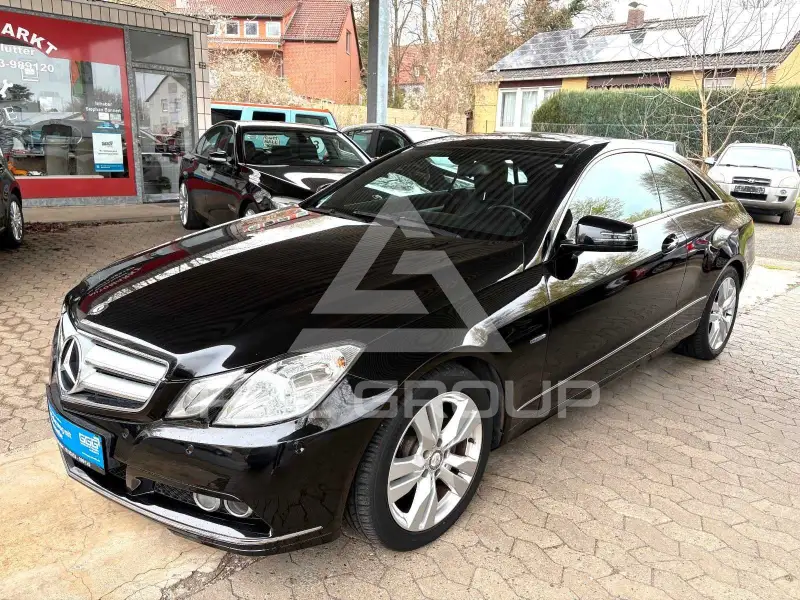 2010 Mercedes Benz E 200