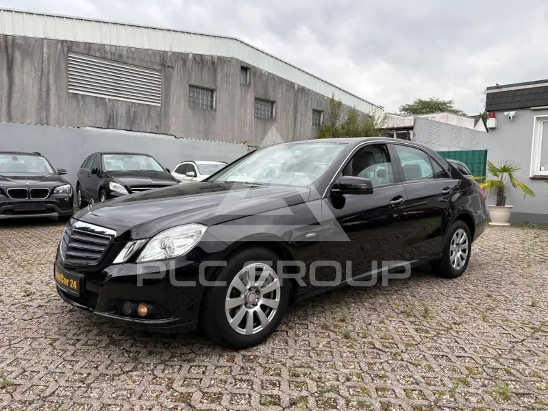 2010 Mercedes Benz E 200