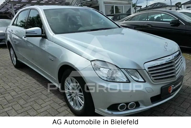 2010 Mercedes Benz E 200