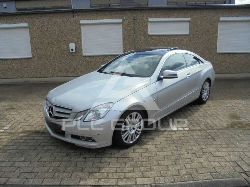 2010 Mercedes Benz E 200