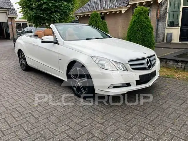 2010 Mercedes Benz E 200