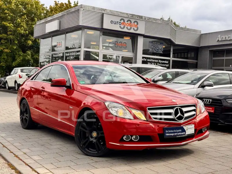 2010 Mercedes Benz E 200