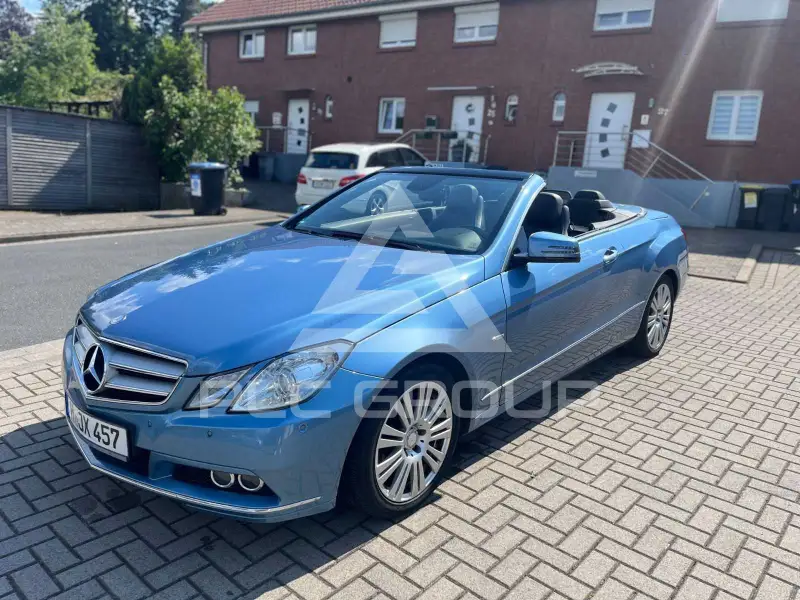 2010 Mercedes Benz E 200