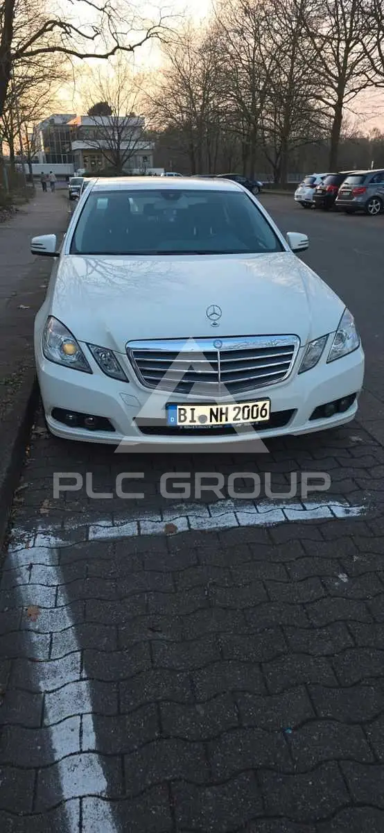 2010 Mercedes Benz E 200