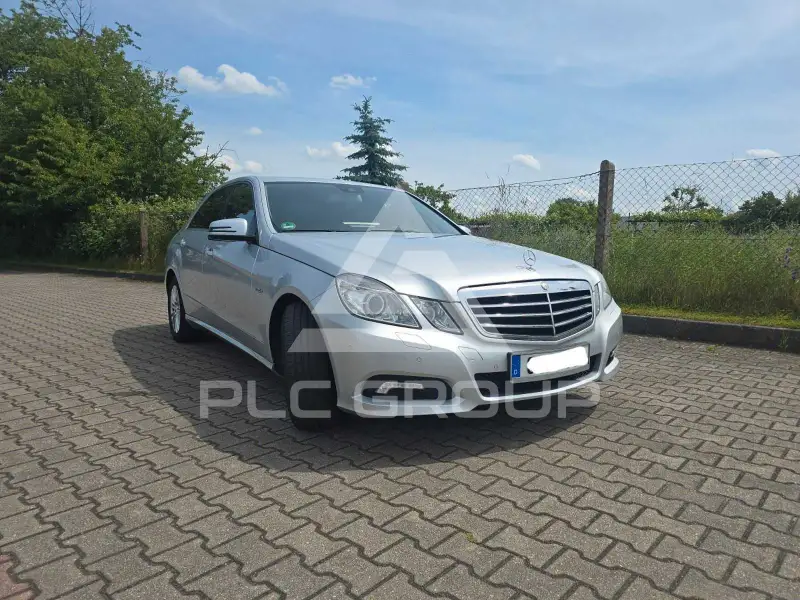 2010 Mercedes Benz E 200