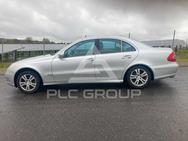 2010 Mercedes Benz E 200