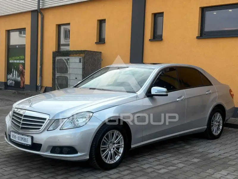 2010 Mercedes Benz E 200