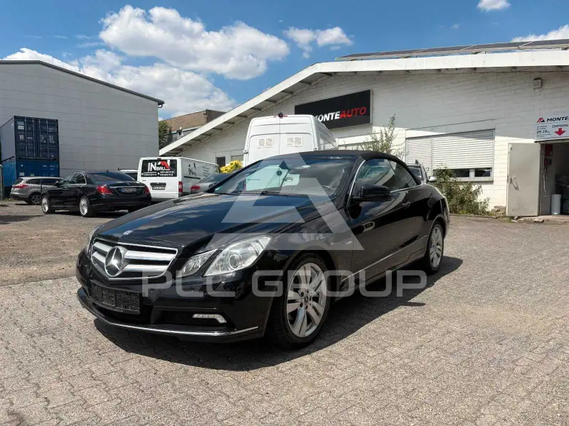 2010 Mercedes Benz E 200