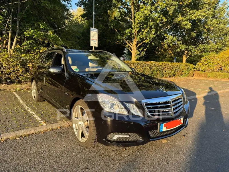 2010 Mercedes Benz E 200