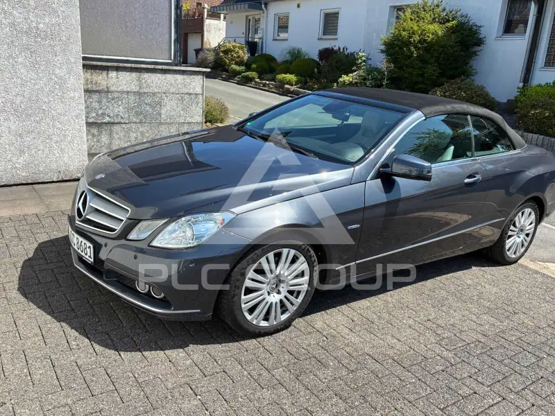2010 Mercedes Benz E 200