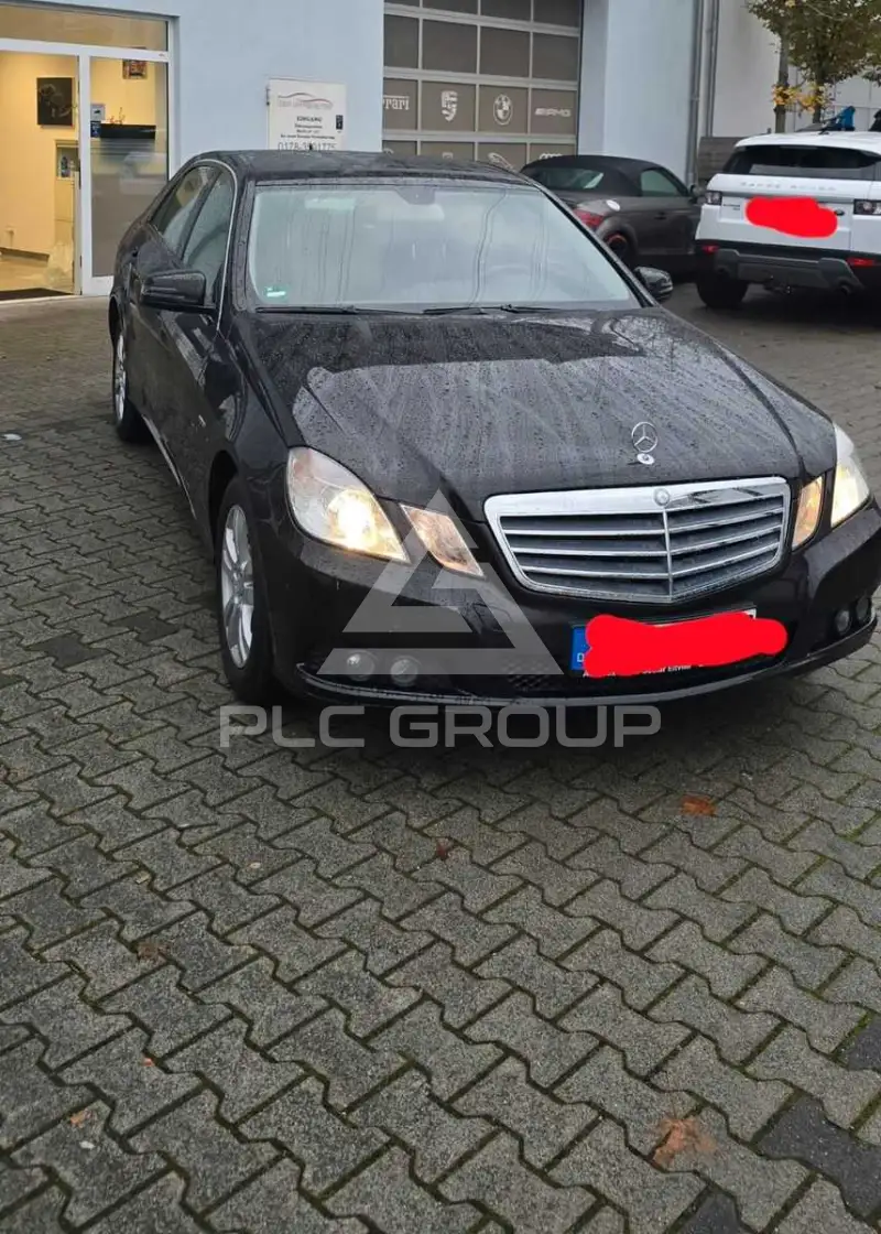 2010 Mercedes Benz E 200
