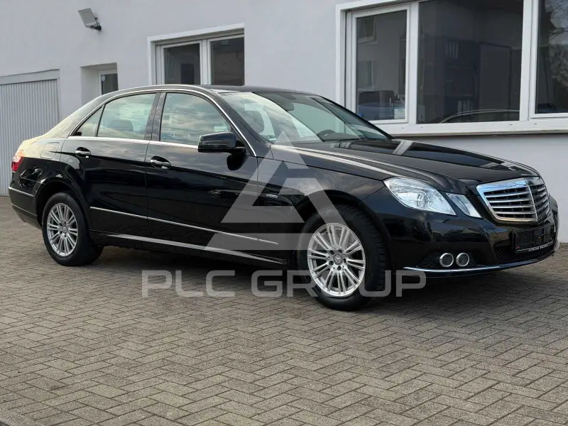2010 Mercedes Benz E 200