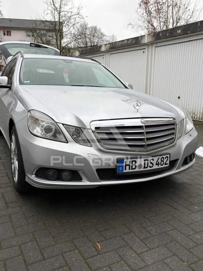 2010 Mercedes Benz E 200